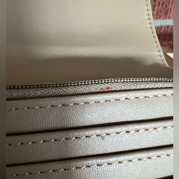 Universal Thread wallet - Picture 4 of 7